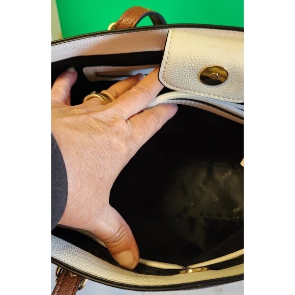 Women's Calvin Klein Handbag Pebbled Black & White Lily Tote Bag - Picture 9 of 9